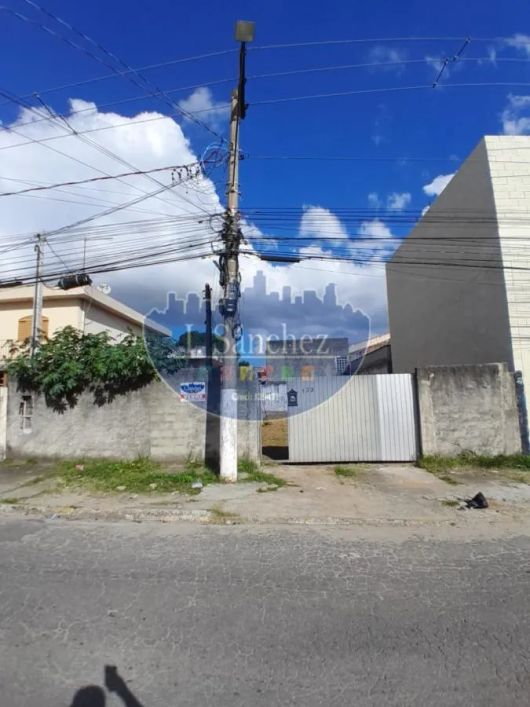 Casa para Venda em Itaquaquecetuba, Vila Nely, 2 dormitórios, 1 banheiro, 6 vagas