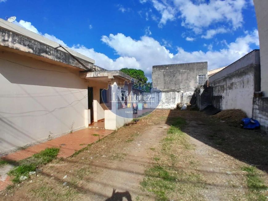 Casa para Venda em Itaquaquecetuba, Vila Nely, 2 dormitórios, 1 banheiro, 6 vagas