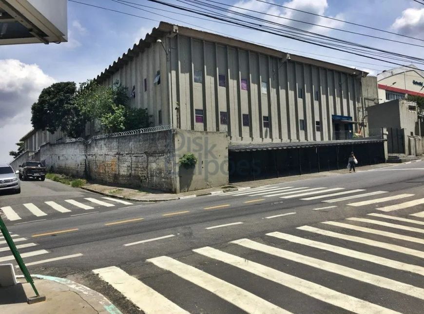 Venda com Renda de Galpão Industrial em Itaquaquecetuba-SP, bairro Vila Virgínia com 2550m² Área Con