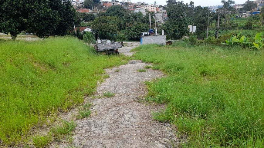 Terreno em Itaquaquecetuba