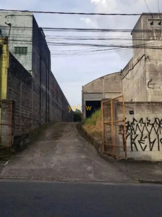Galpão em Cidade Kemel - Itaquaquecetuba, SP