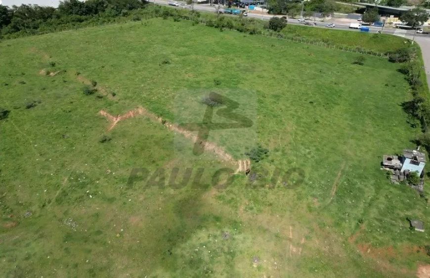 Terreno para vender no Bairro Vila São Carlos em Itaquaquecetuba - SP