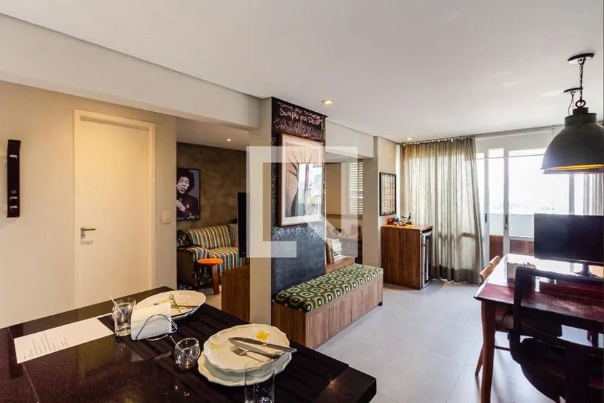 Apartamento à Venda - Vila Olímpia, 1 Quarto, 74 m2