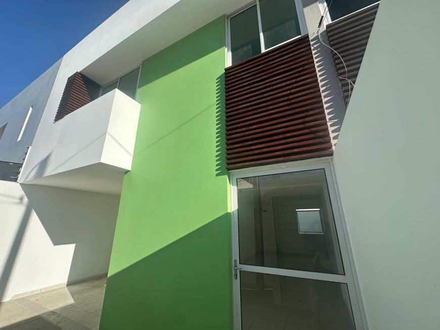 Duplex com 3 quartos e suite a venda no bairro Maria Auxiliadora em Caruaru