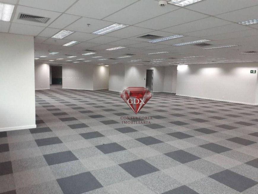 Conjunto comercial Edifício Company Plaza