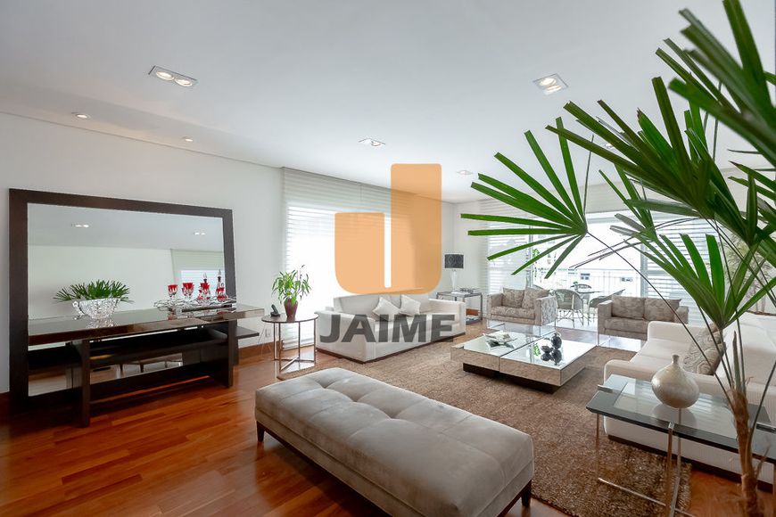 Apartamento com 4 Dormitórios 3 Vagas em Higienópolis