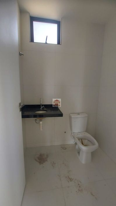 VENDO Sala comercial no Empresarial Ethos, 45m2 no bairro Universitário