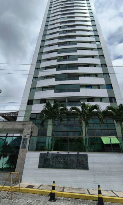 Imóvel para venda tem 105 metros quadrados com 3 quartos em Maurício de Nassau - Caruaru - PE