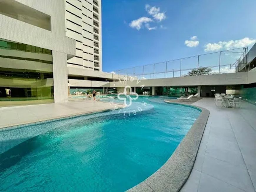Apartamento com 3 dormitórios à venda, 130 m² por R$ 850.000,00 - Universitário - Caruaru/PE