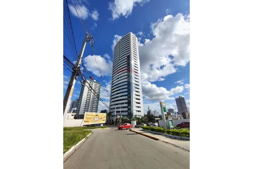 Apartamento de Alto Padrão à Venda no Edifício Cely Miranda – Bairro Maurício de Nassau, Caruaru