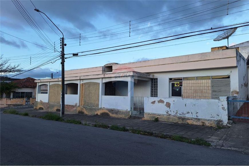 Vende Casa no do bairro Indianópolis, Caruaru (PE). Preço reduzido!