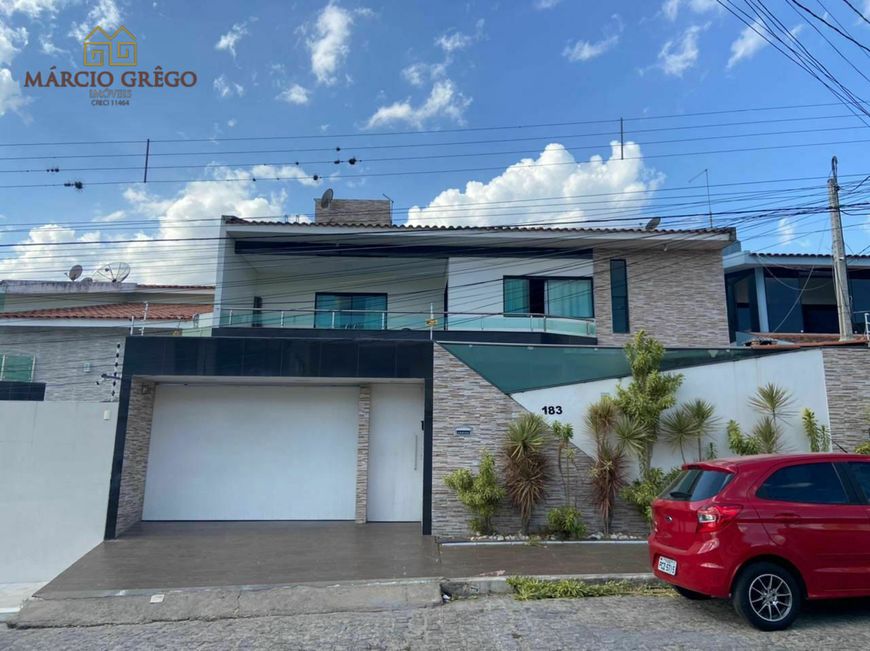 Casa Alto Padrão à venda | Universitário