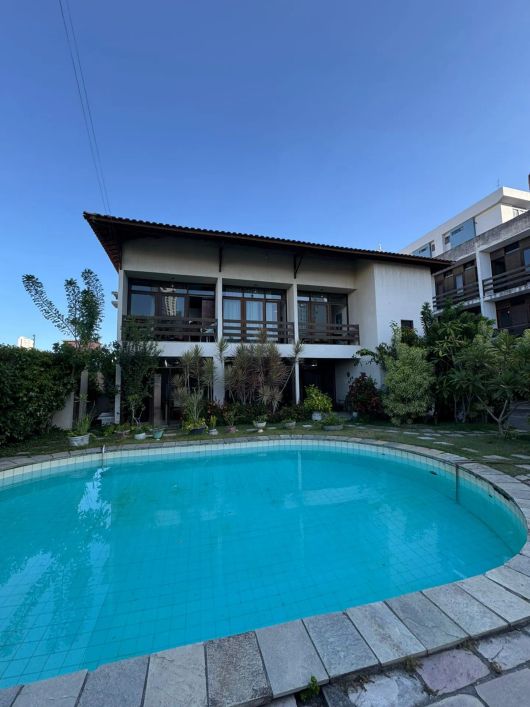 Imóvel para venda tem 800 metros quadrados com 5 quartos em Maurício de Nassau - Caruaru - PE