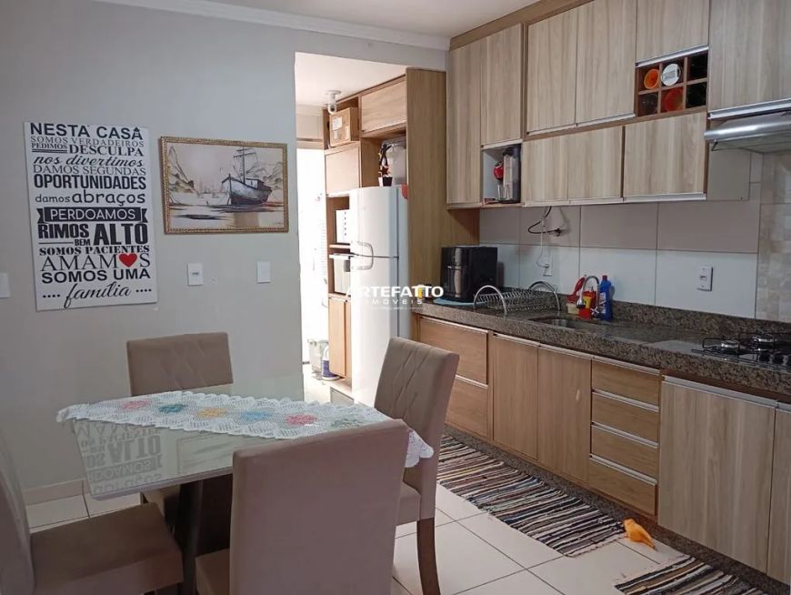 Apartamento 02 dormitórios, quintal com churrasqueira