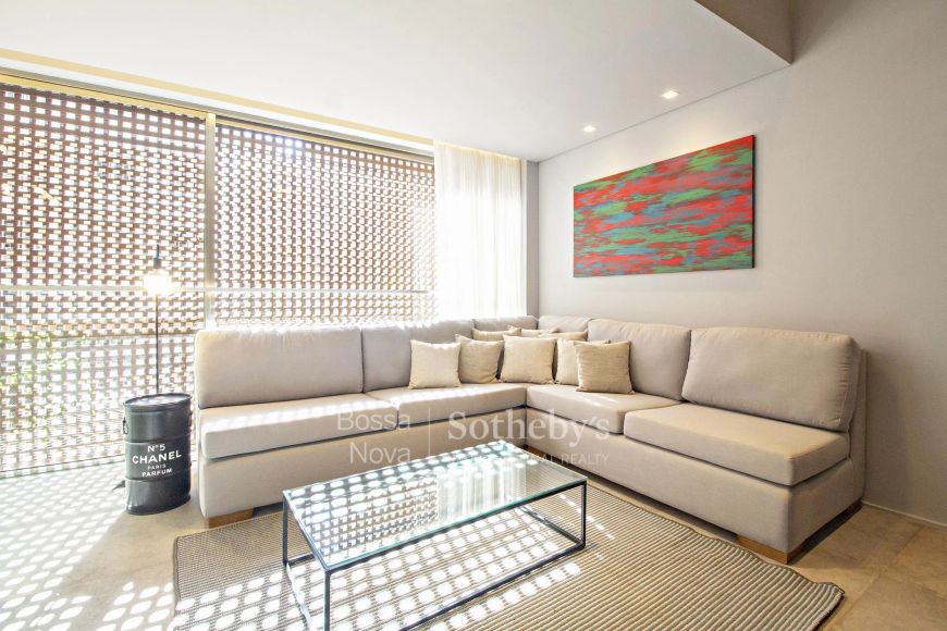 Loft moderno e decorado em rua fechada