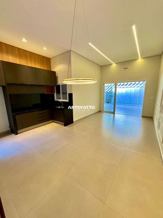 VENDE-SE LINDA CASA VILA TOTOLI
