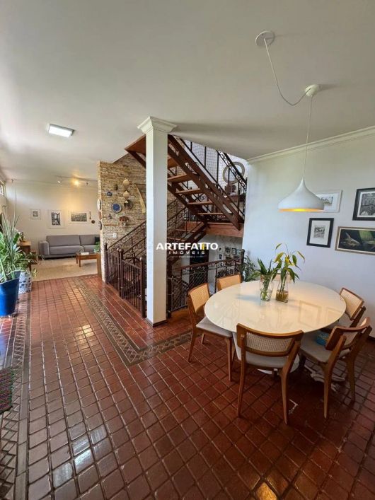 Casa com 3 dormitórios no bairro Vila Tótoli em Franca/SP