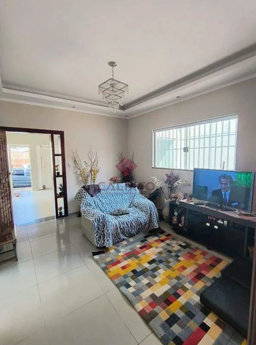VENDE-SE CASA NO RESIDENCIAL PALERMO