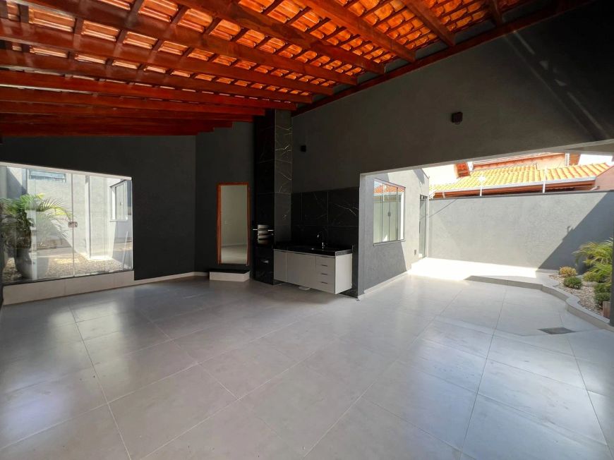 Casa à venda com 152 metros quadrados, 3 quartos, sendo 01suíte - Residencial São Tomaz