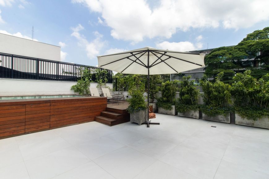 Cobertura duplex nova com vista privilegiada na Cidade Jardim.