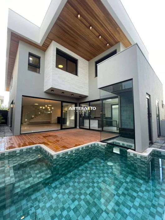 Casa de condomínio à venda, em Franca, no Residencial Olivito, com 343m².