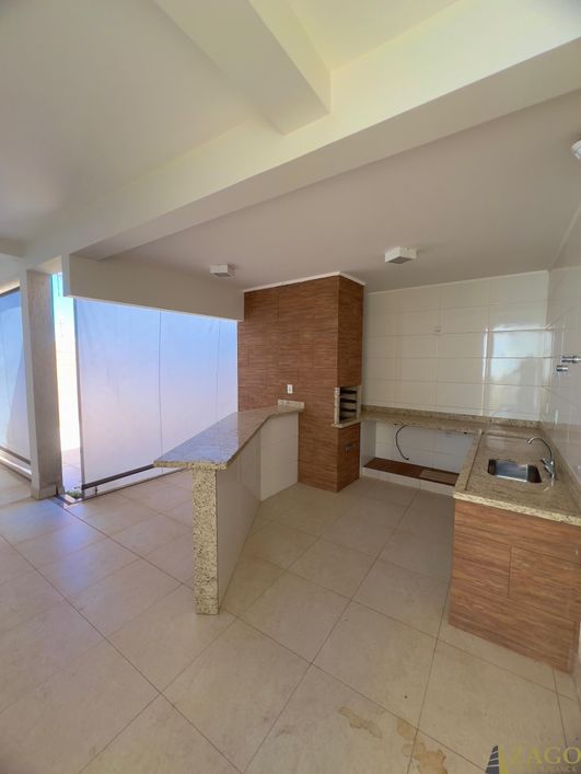 Sobrado na Vila Monteiro