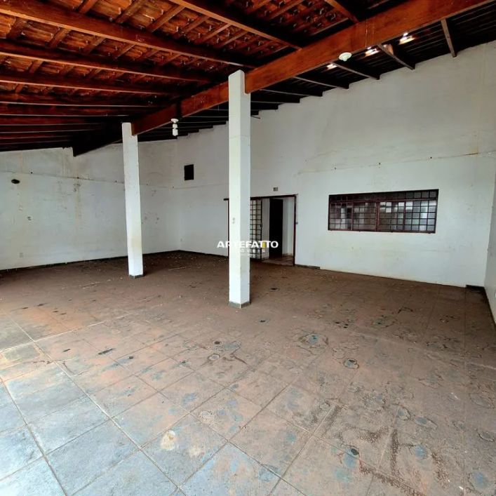 Casa na Vila Santos Dumont com 4 dormitórios