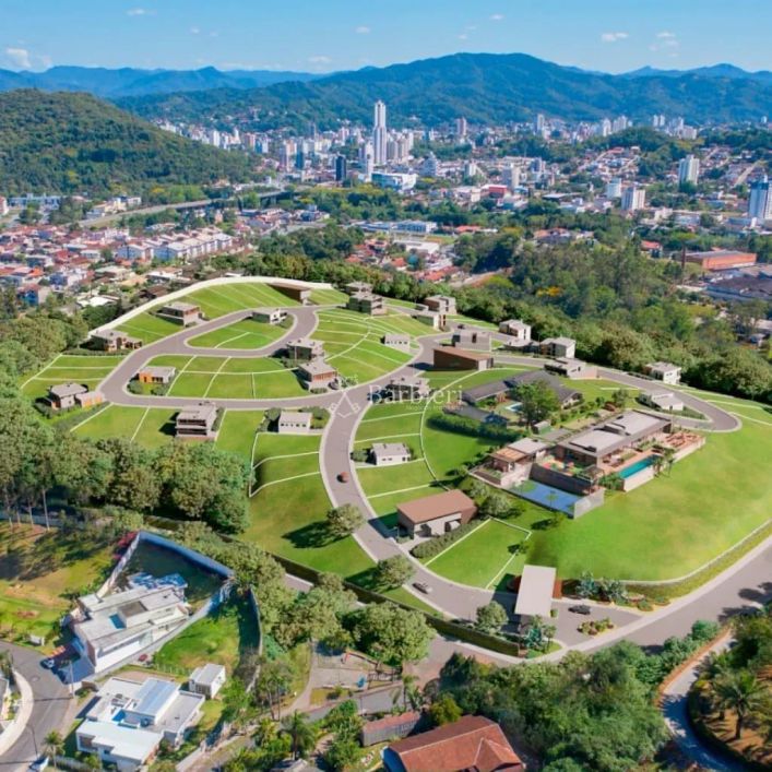 Terreno à venda em condomínio com área total 250,00 m² no bairro Itoupava Norte em Blumenau/SC