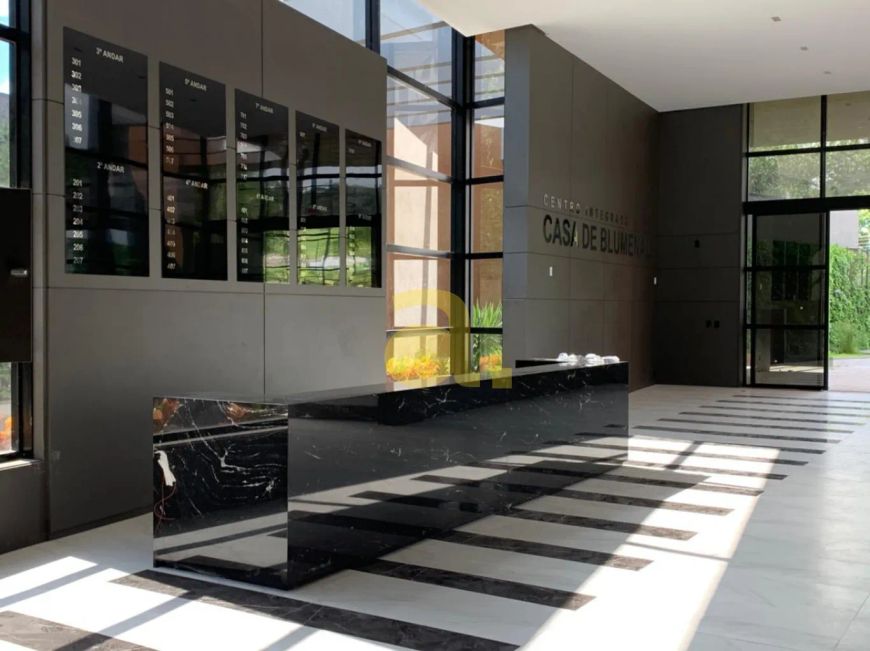SALA COMERCIAL A VENDA, 02 BANHEIROS, COM 93,00 M² + 2 VAGAS DE GARAGEM NO GARCIA, BLUMENAU