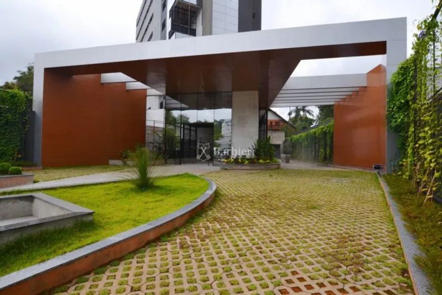 Sala Comercial à venda com area total de 68,00 m² com 1 vaga na garagem no bairro Garcia em Blumenau