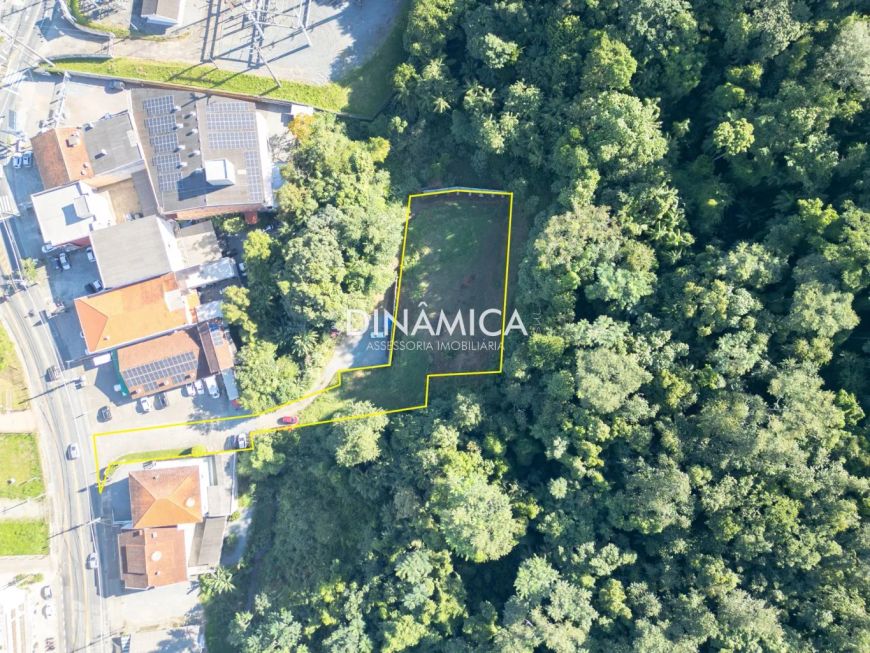 Terreno de 2.440 m2 à venda no bairro da Velha com projeto aprovado para 11 sobrados de alto padrão