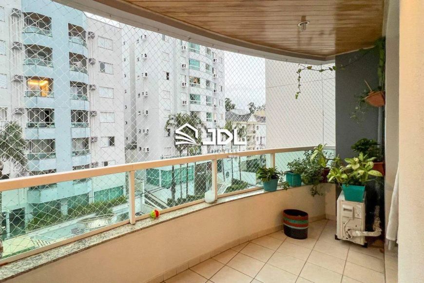 Lindo Apartamento próximo da FURB no bairro Victor Konder.