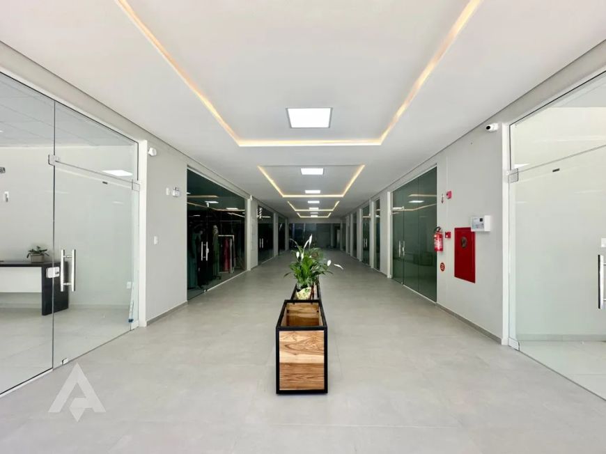 Sala de 35,15m² com Excelente Estrutura para locação na Itoupava Central.