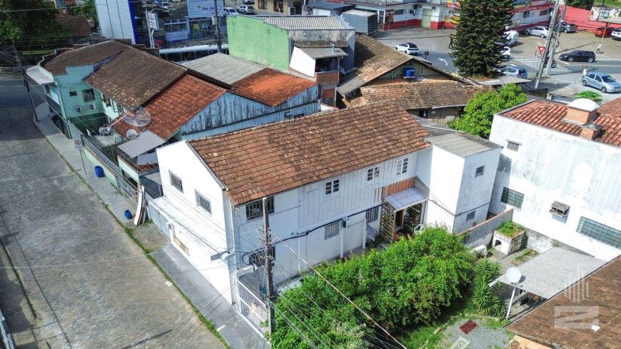 Terreno à venda, 243 m² por R$ 583.000,00 - Água Verde - Blumenau/SC