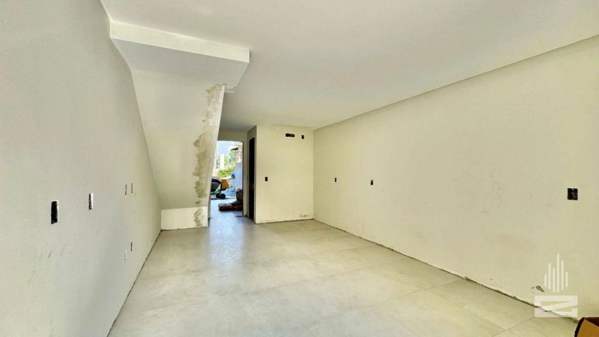 Sobrado Alto Padrão a Venda 2 Suítes e 92m², Valor R$460.000,00 no bairro Escola Agrícola em Blumena