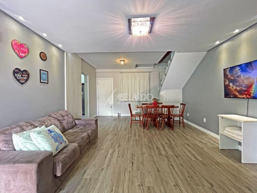 EXCELENTE SOBRADO SEMIMOBILIADO COM TRÊS DORMITÓRIOS - BAIRRO VELHA CENTRAL