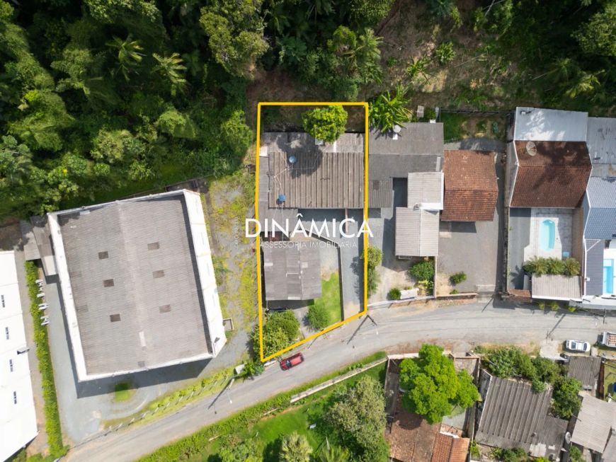 Excelente terreno industrial ou residencial a 300 metros da rua Bahia!