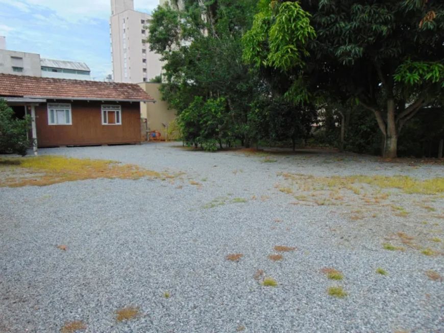 Ótimo terreno totalmente plano, no Bairro Escola Agrícola!!