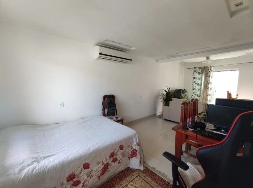 Vendo Ótima Casa Semi-Mobiliada, 02 Quartos - Bairro Fortaleza Alta