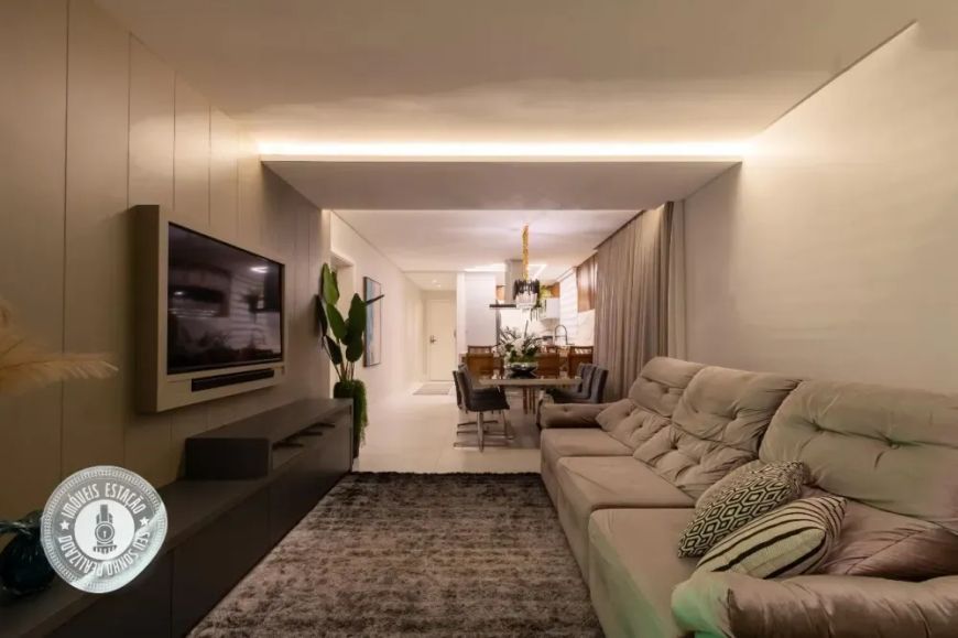 Que tal viver em um apartamento em um dos bairros mais valorizados da cidade? Este apartamento fica