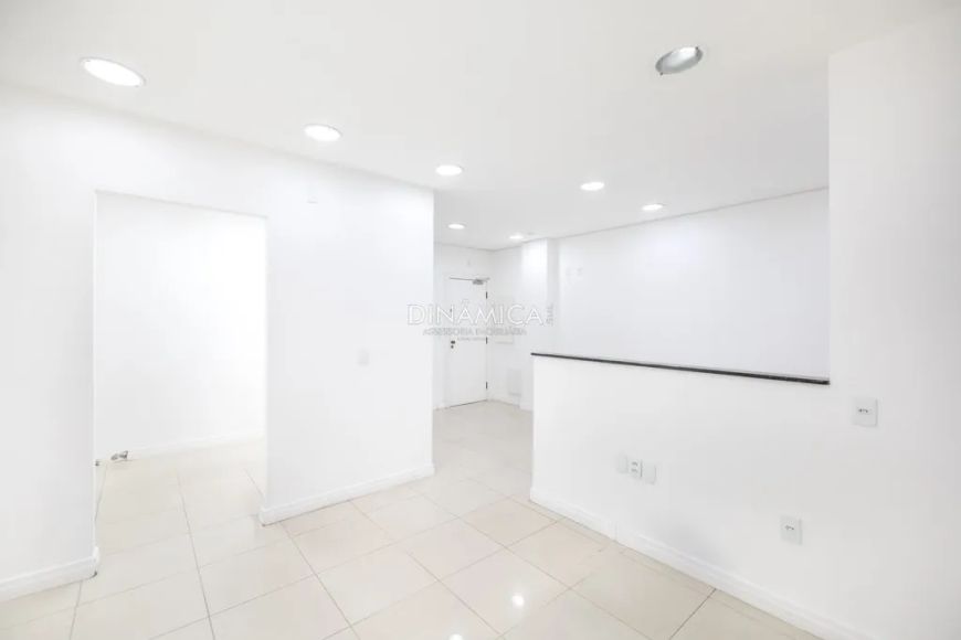 Sala comercial para locação no Centro de Blumenau.