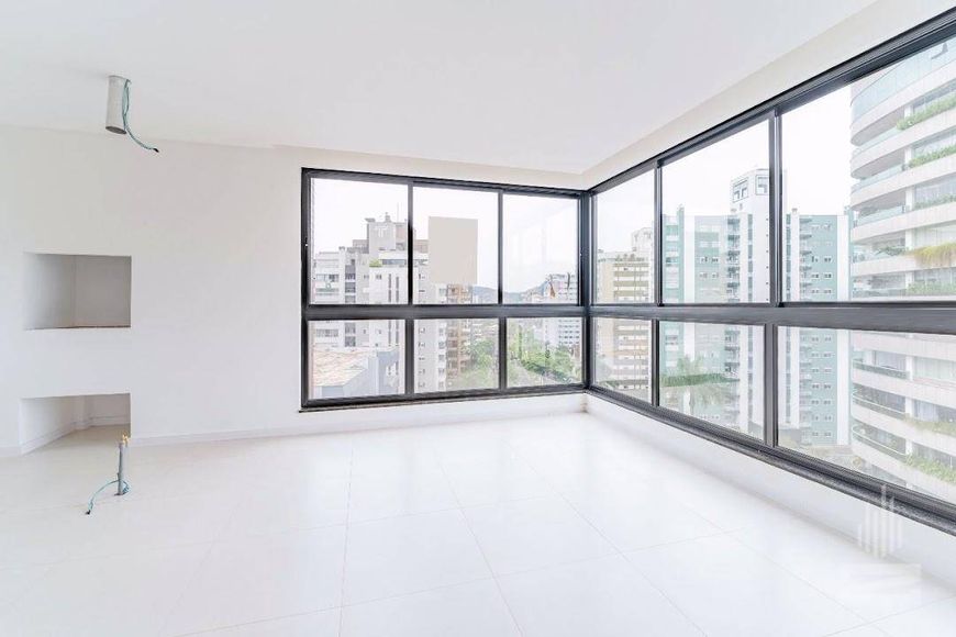 Apartamento à Venda com 3 Suítes e 95m² no bairro Jardim Blumenau em Blumenau