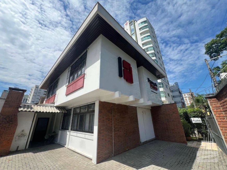 Excelente Casa COMERCIAL para alugar, 230 m² por R$ 7.900/mês - Victor Konder - Blumenau/SC
