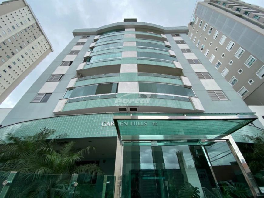 Excelente apartamento semimobiliado no bairro Velha em Blumenau!