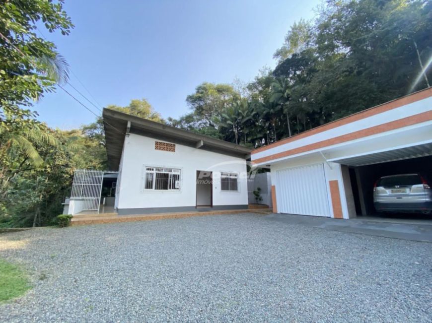 Casa disponível para locação no bairro Badenfurt – Blumenau/SC