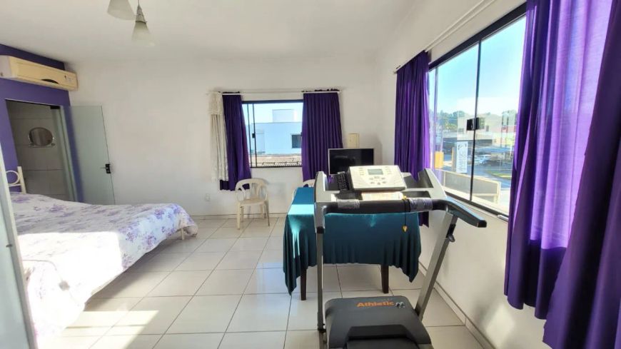 Ampla casa comercial à venda no bairro Itoupava Norte