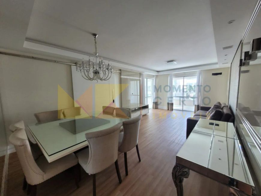 Lindo apartamento para venda no bairro Victor Konder, uma região nobre de Blumenau.