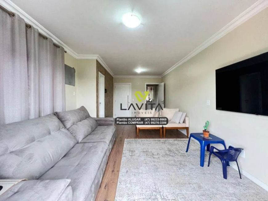 Apartamento SEMIMOBILIADO com 3 Dormitórios, Sendo 1 Suíte à Venda no Res. Heinrich Kock - Bairro Vo