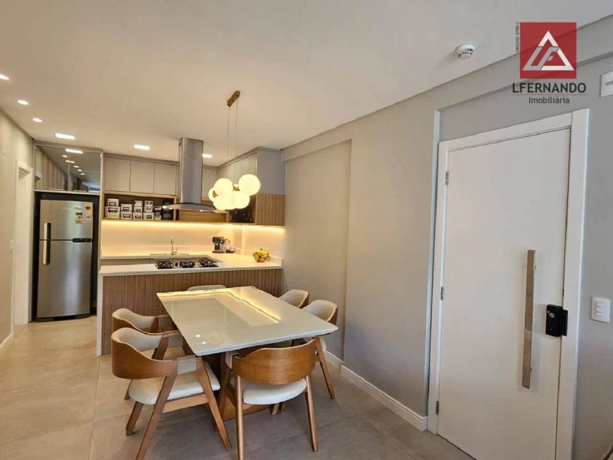 Apartamento mobiliado com 3 dormitórios, sendo 2 suítes à venda, 106 m² por R$ 1.120.000 - Escola Ag