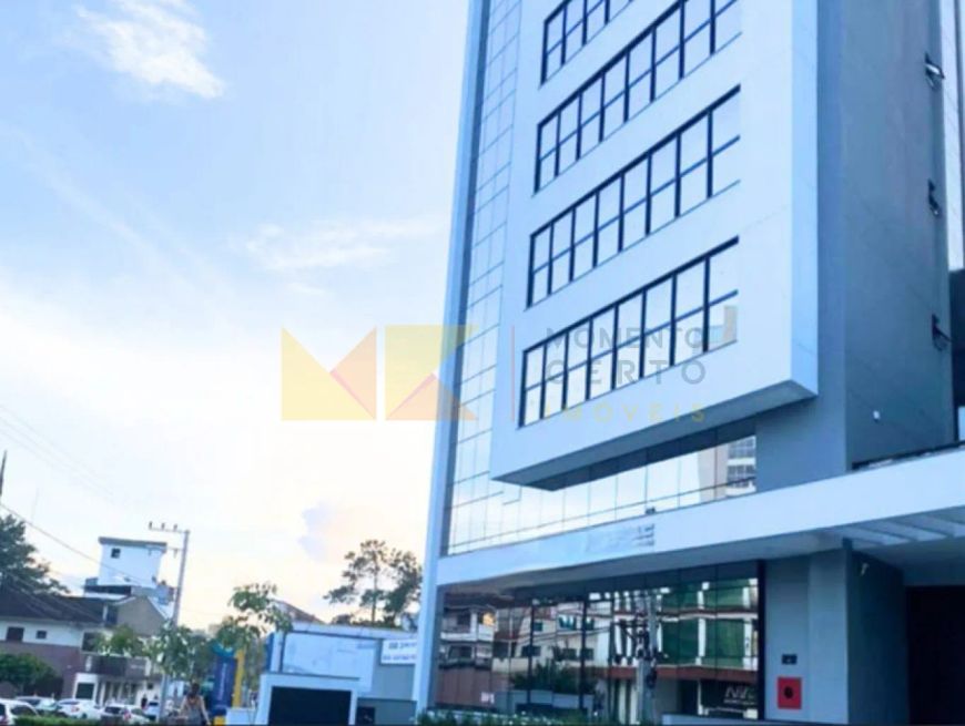 Apartamento próximo a FURB, 2 dormitórios sendo 1 suíte, mobiliado, pronto para morar.